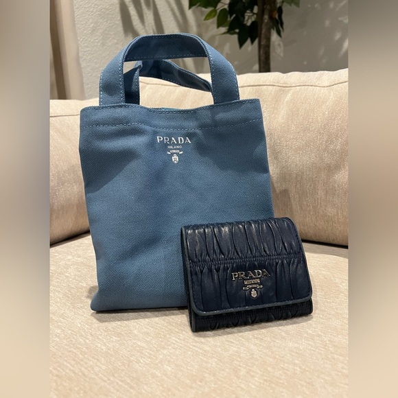PRADA Authentic wallet in great condition comes with VIP Gift tote ๐ - Picture 1 of 9